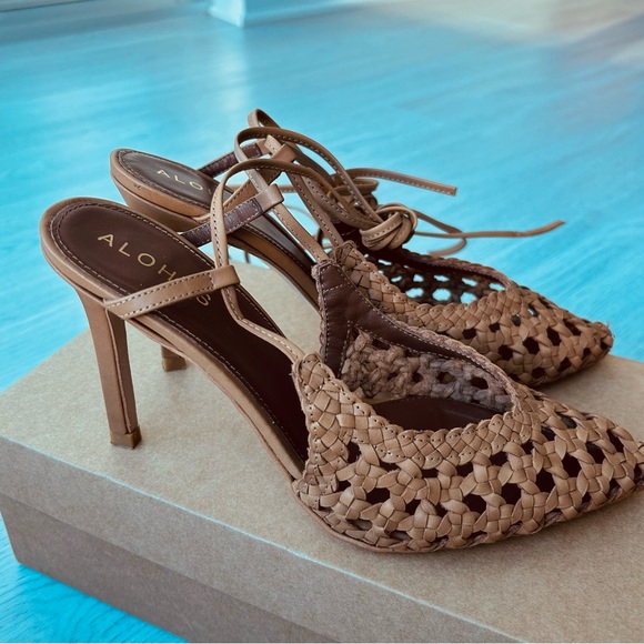 ALOHAS Sandstorm Camel Heel 7.5 - Picture 3 of 4